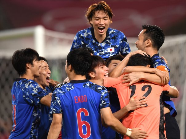 日本队为什么又赢了德国