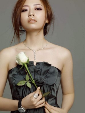 张靓颖的公司叫什么?