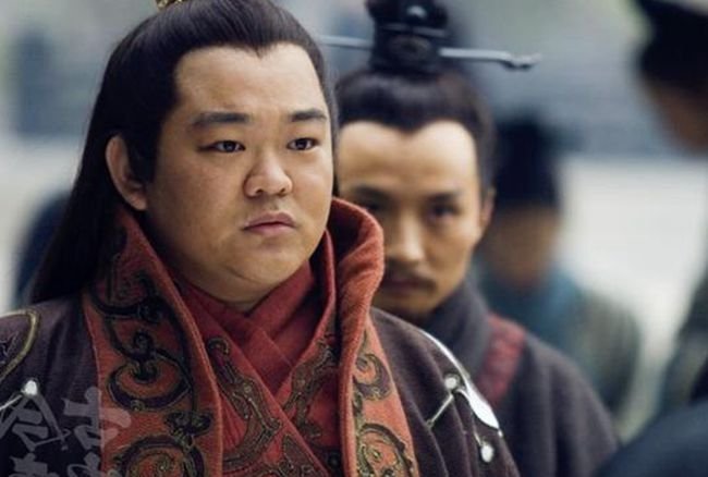 “勿以恶小而为之，勿以善小而不为”语出《三国志》，这是谁说的话？