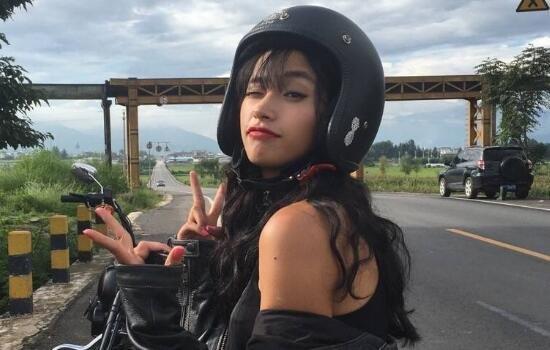 怕什么真理无穷，进一寸有一寸的欢喜。下一句