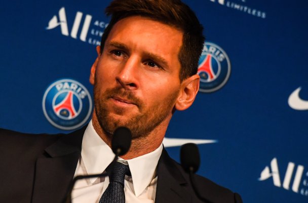 你如何看待梅西年薪为3500万欧元这件事？