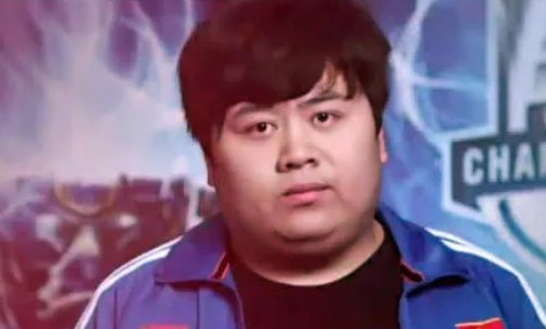 皇族战队有哪些选手组成?