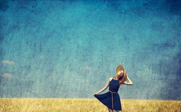 500年的一次回眸,换今生一次擦肩而过的解释是什么？