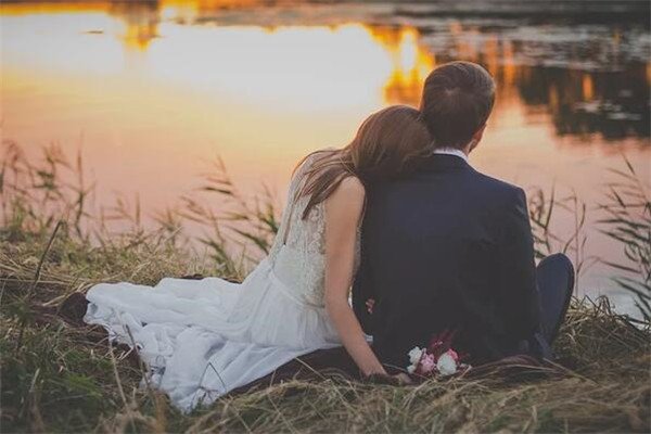 和男友发生亲密关系后分手了,这该怎么办?