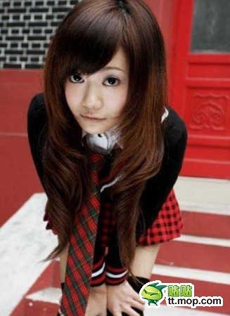 快乐男生伪娘尚晨的资料，最好有照片。