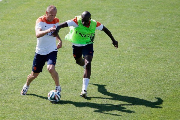 内讧是什么意思解释