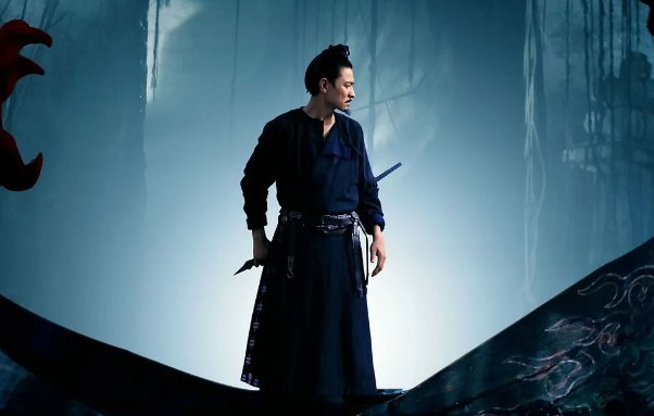 在狄仁杰之通天帝国中 为什么上官静儿就是国师 为什么裴东来最后因为见了阳光而死去 他怕阳光吗 为什么吗