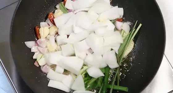 叻沙是什么？是怎么做出来的？