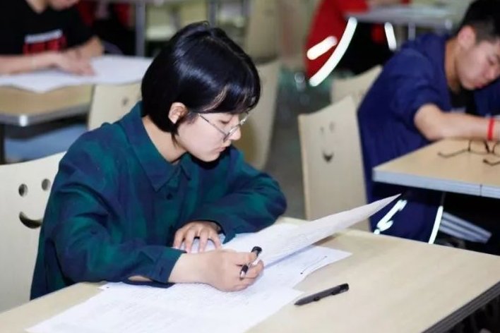 剑桥商务英语bec报名费是多少钱?