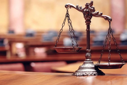 探店博主涉嫌侮辱女学生被拘10日，你如何看待这位博主的言论？