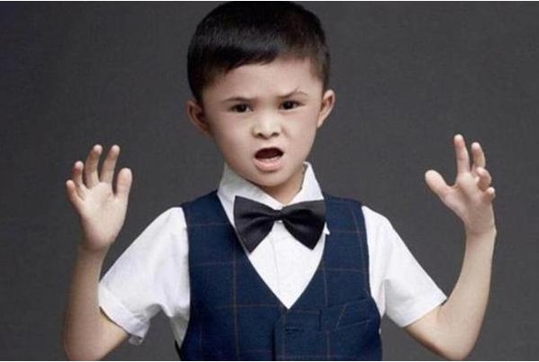 “小马云”经鉴定为智力二级残疾,已申请办理残疾证,这是什么原因造成的?