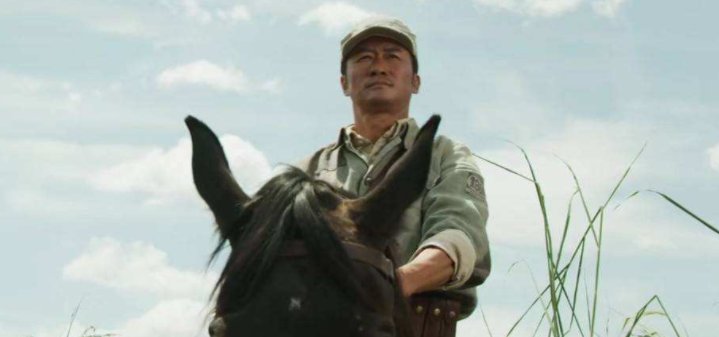 吴京,徐峥,章子怡,沈腾联合执导的《我和我的父辈》,这部电影怎么样?