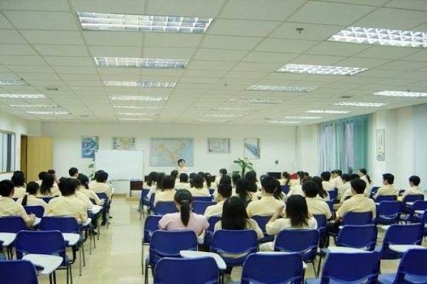 轻轻家教工作怎么样？