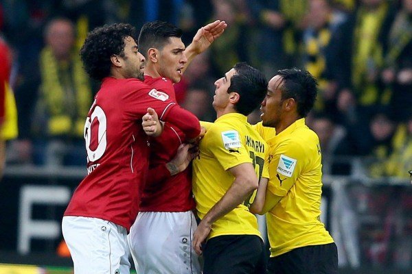 内讧是什么意思解释