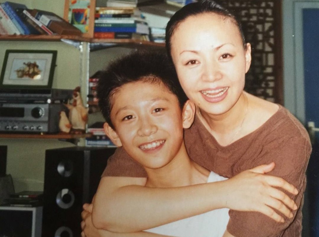 张一山说永远也走不完宋丹丹的套路，他们二人是因何结识的？