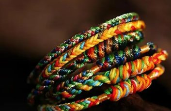 端午节戴的五彩绳什么时候拿掉