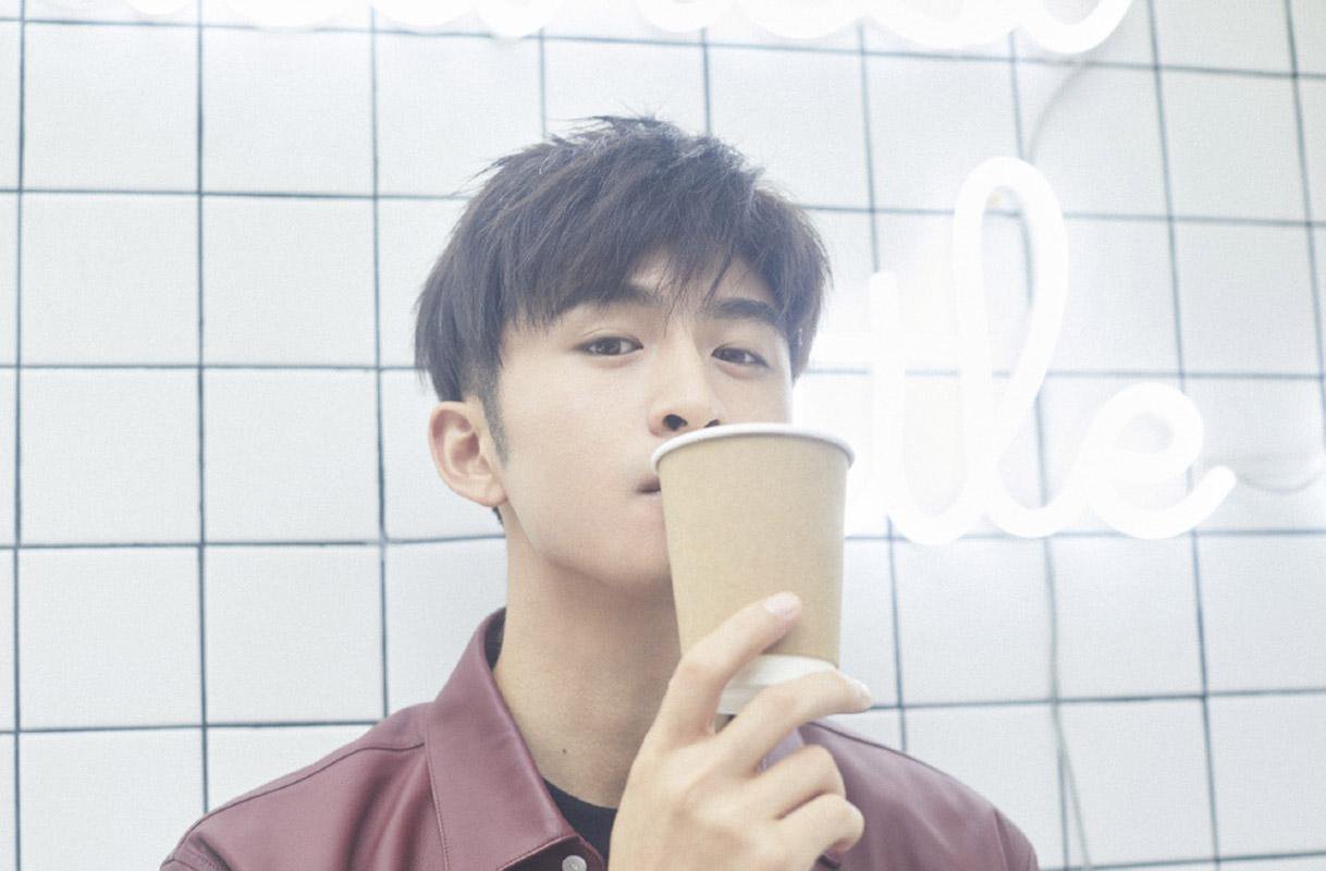 为什么又帅演技又好的张云龙一直不温不火呢?