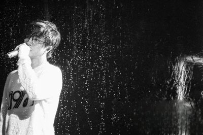 周俊伟的夫人长什么样漂亮吗 英年早婚怎么回事