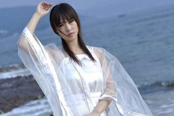 模特张筱雨个人资料简介 魅惑照片让她走红