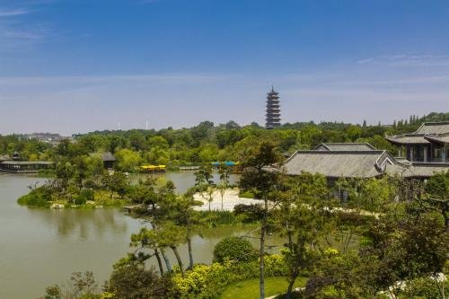 阳春三月下扬州是什么意思啊？