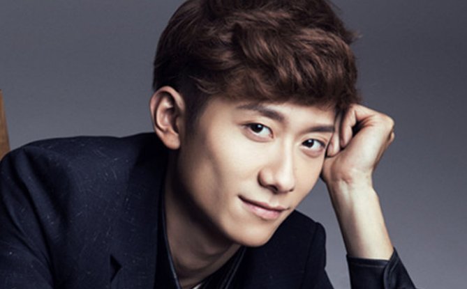 看完《鹿鼎记》之后,为什么有人说张一山的身高最多只有165CM?