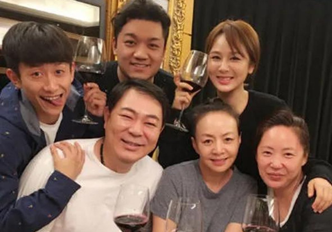 张一山说永远也走不完宋丹丹的套路，他们二人是因何结识的？