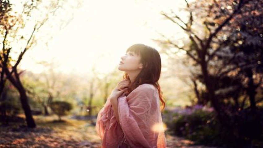 不温不凉无悲无喜一片荒芜意思