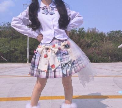 13岁义乌JK女孩坠楼上热搜,是什么原因引起的坠楼?