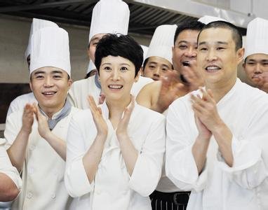 《后厨》的剧情是什么？