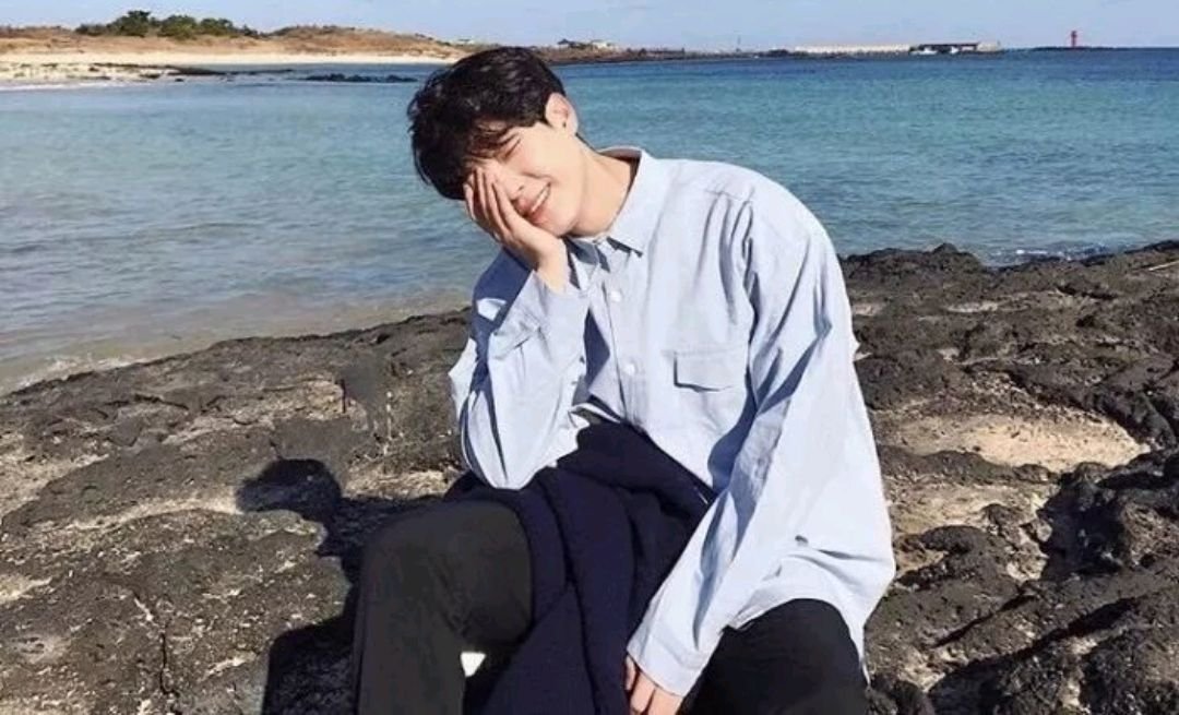 男孩子喜欢一个女孩子会有哪些表现呢?