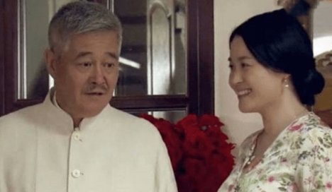 关婷娜坦言：靠赵本山给的补贴快支撑不住了，打算摆摊卖煎饼果子，咋回事？