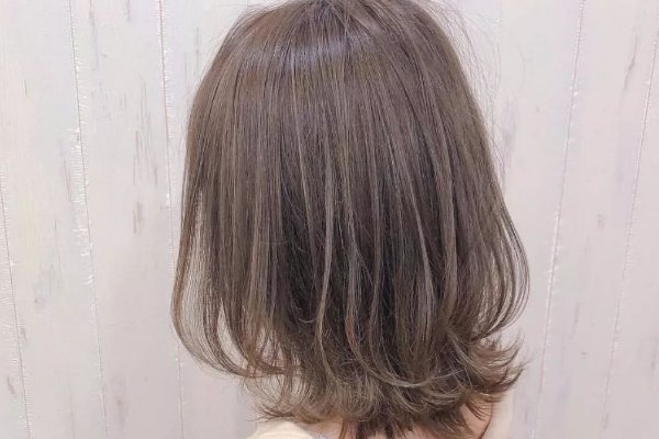 圆脸适合什么短发