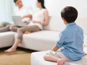 廉江妇联回应男子因感情问题将孩子扔下河：孩子已妥善安置，怎么看待此事？