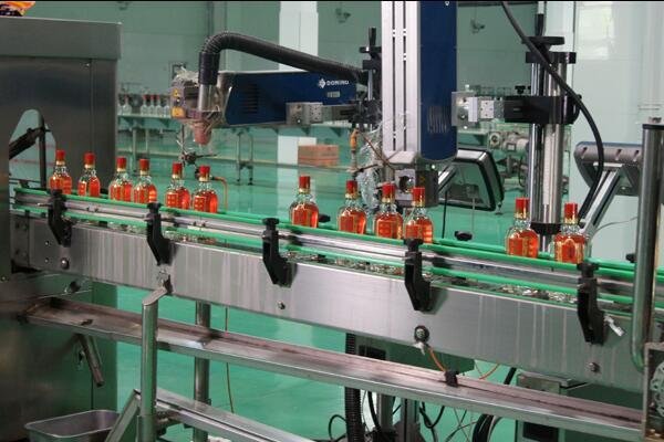 网友吐槽买到饮料包装生产地出现跨省错误，为何会出现这一情况？