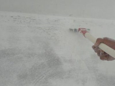 墙壁发霉怎么处理