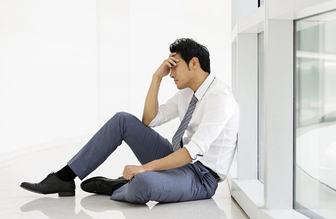 大领导总是隔着我顶头上司安排我工作，该如何跟领导说这个问题？