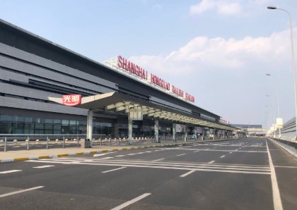 实拍上海虹桥火车站旅客离沪，当时的情况是怎样的？