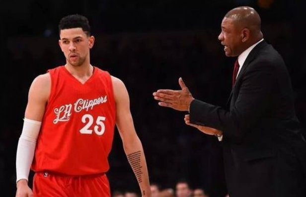 为什么这些球星看起来是“白人”，其实却是“黑人”？