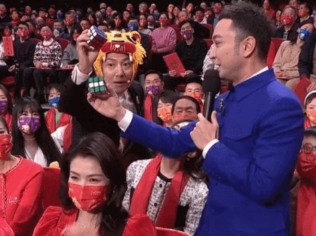 刘涛说“我托住了虎头虎脑的小撒”，她的回应是否尽显高情商？