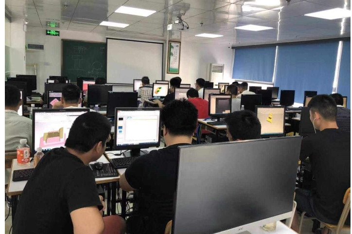 ceac的网站是哪个？