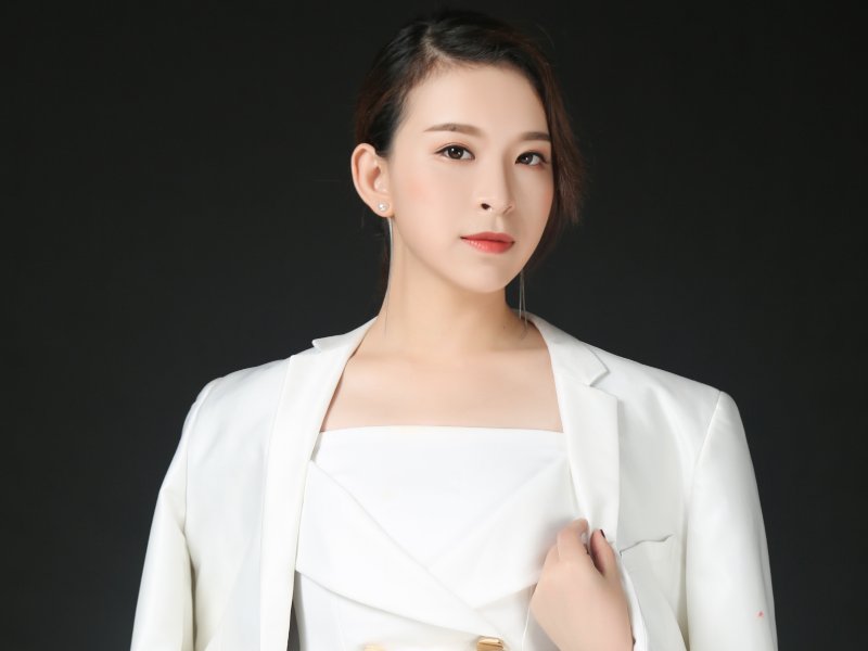 三月桃花雨歌曲原唱