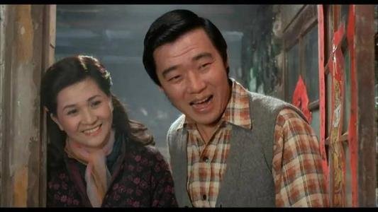 《搭错车》这部电影有几首插曲？