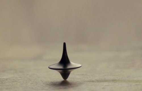 盗梦空间里的陀螺有什么含义吗