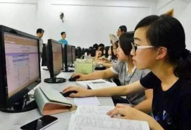 西南大学留言安慰高考失利考生，网友温暖鼓励，该学生最终是否如愿以偿？