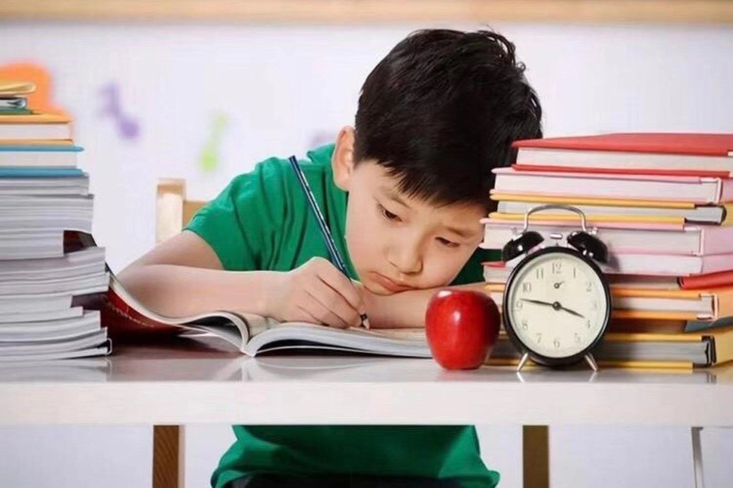 用昨天今天明天写句子六年级