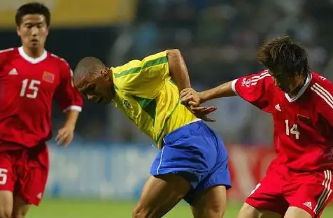 历届世界杯首战