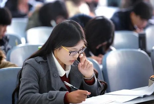 英语四级要带什么证件？