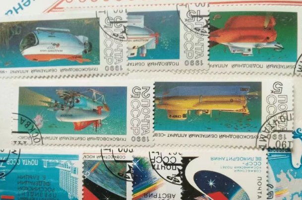 对于邮票来说,枚和张是相同大小么