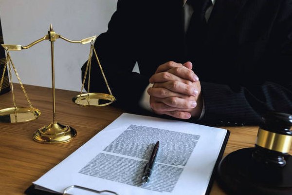 高级律师证怎么考的