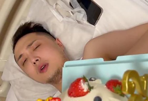 石家庄一男子跨年夜住院被老婆气到闭眼,这名男子到底是因何住院的?